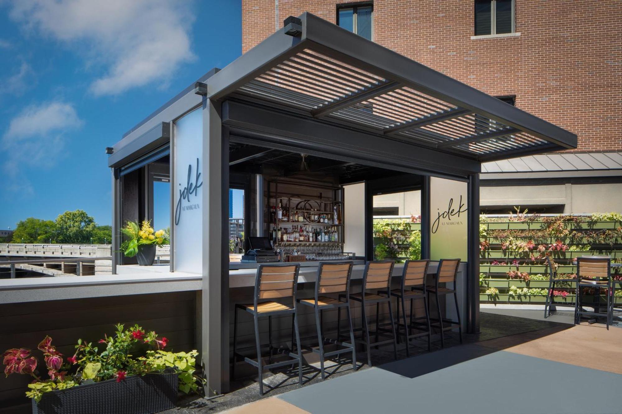Jw Marriott Grand Rapids Hotel Exterior photo