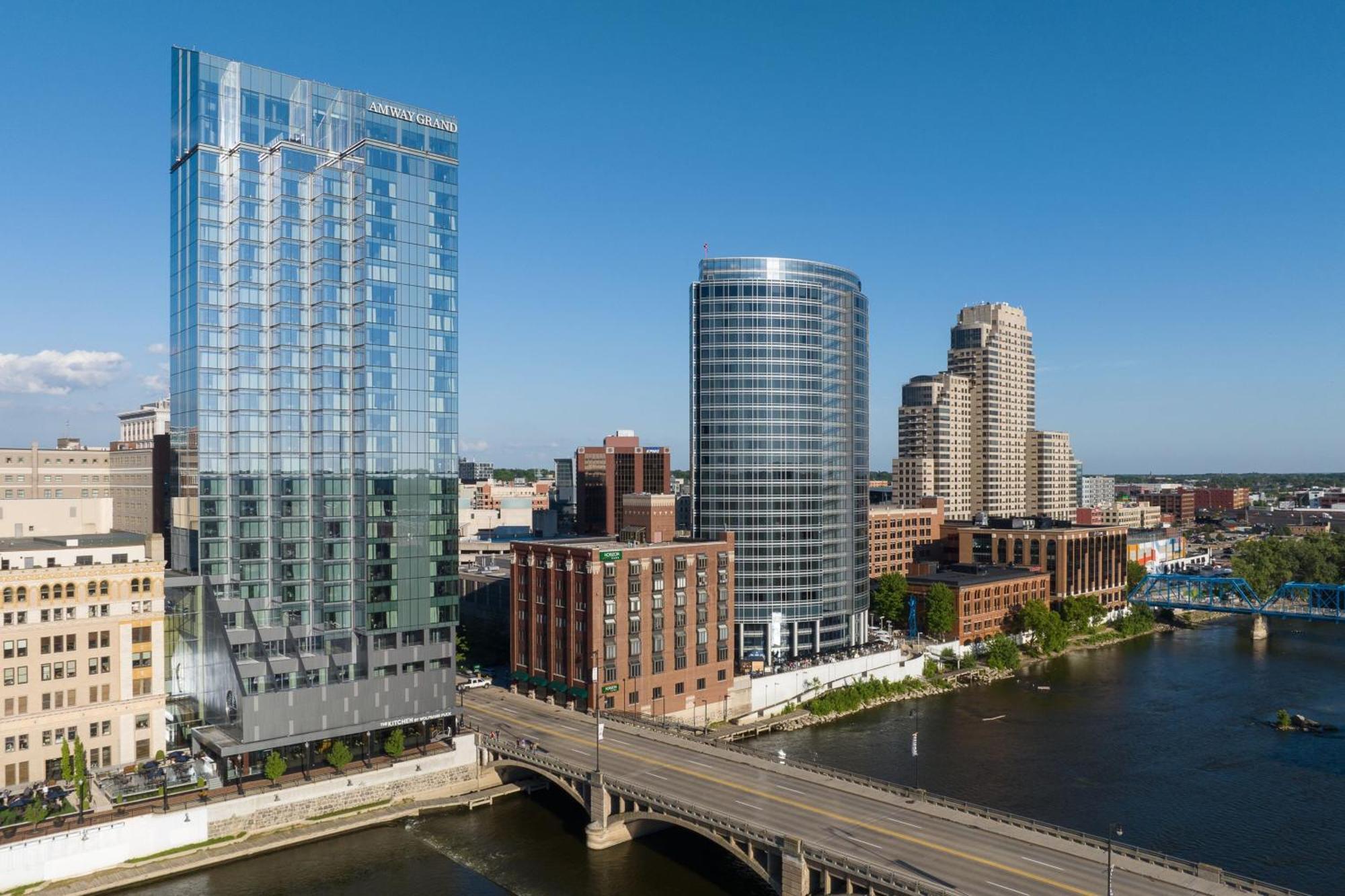 Jw Marriott Grand Rapids Hotel Exterior photo