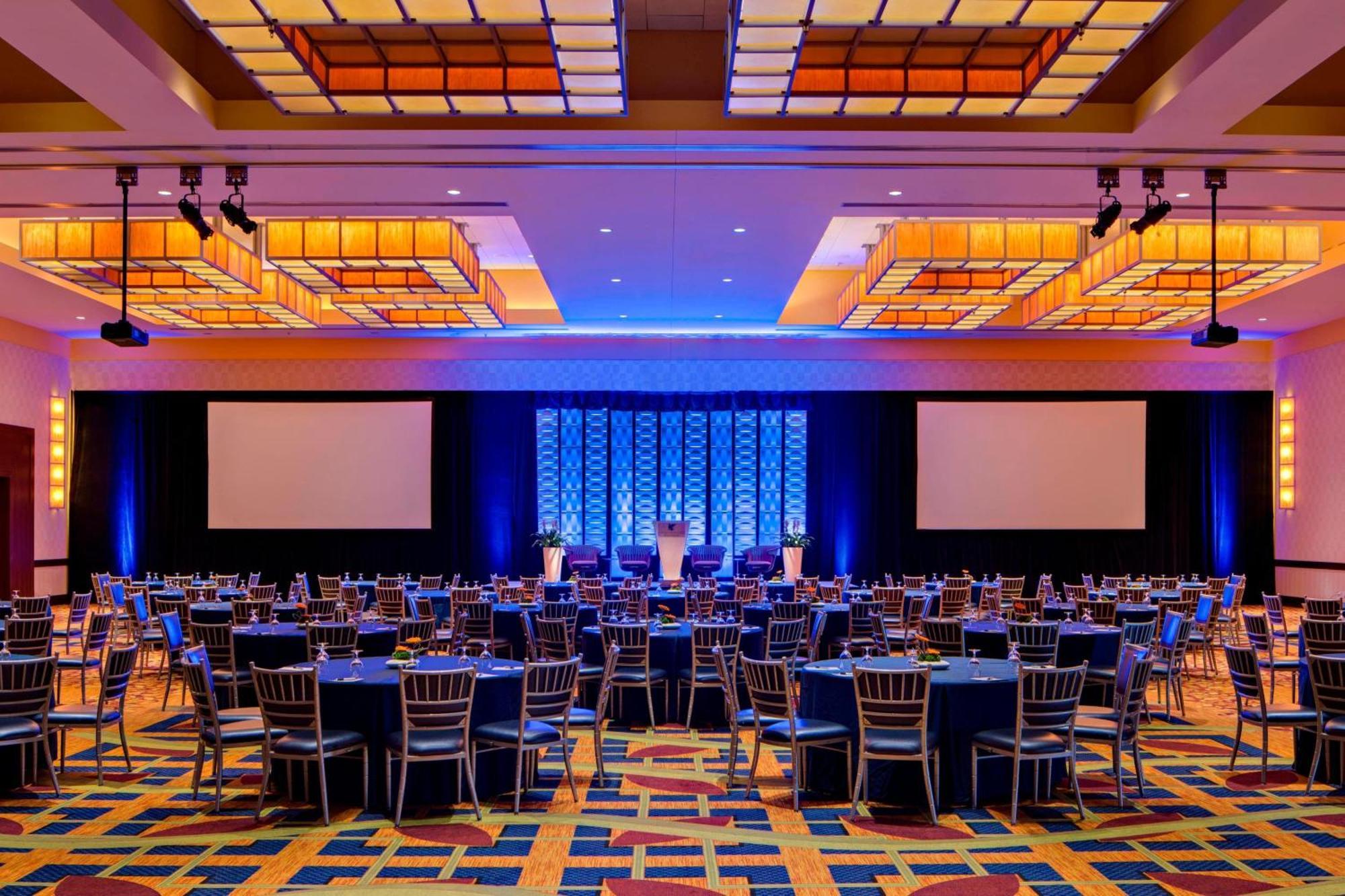 Jw Marriott Grand Rapids Hotel Exterior photo